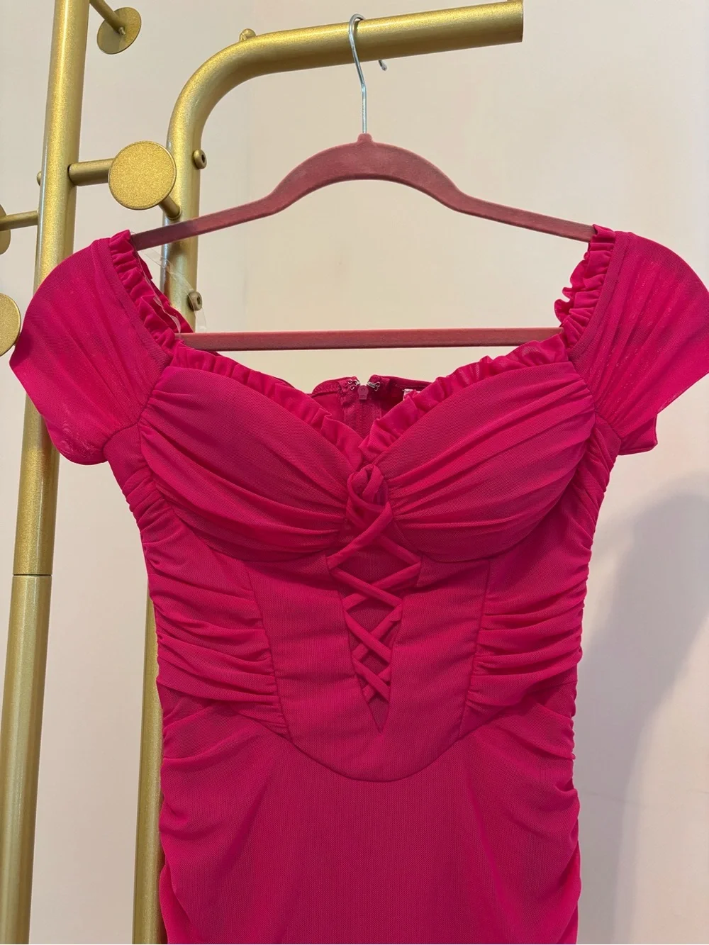 privy vibrant hot